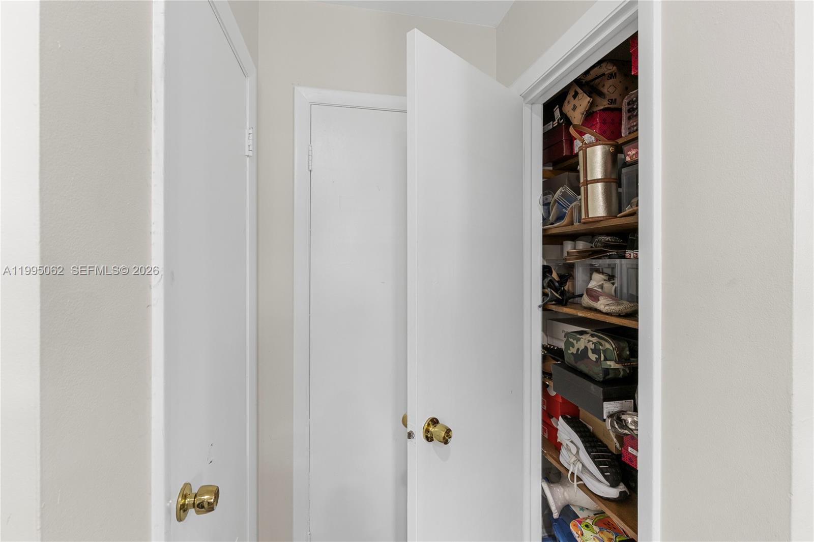 BEVERLY PARK - Residential