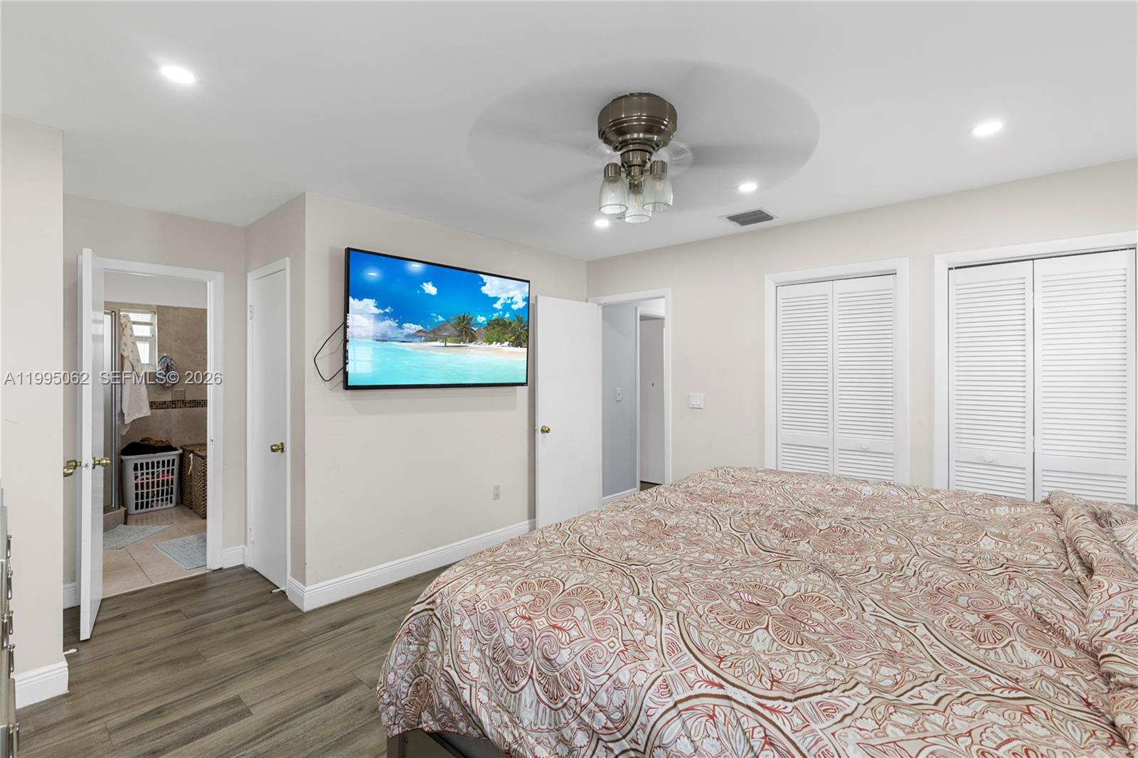 BEVERLY PARK - Residential