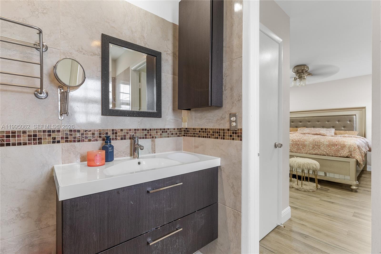 BEVERLY PARK - Residential