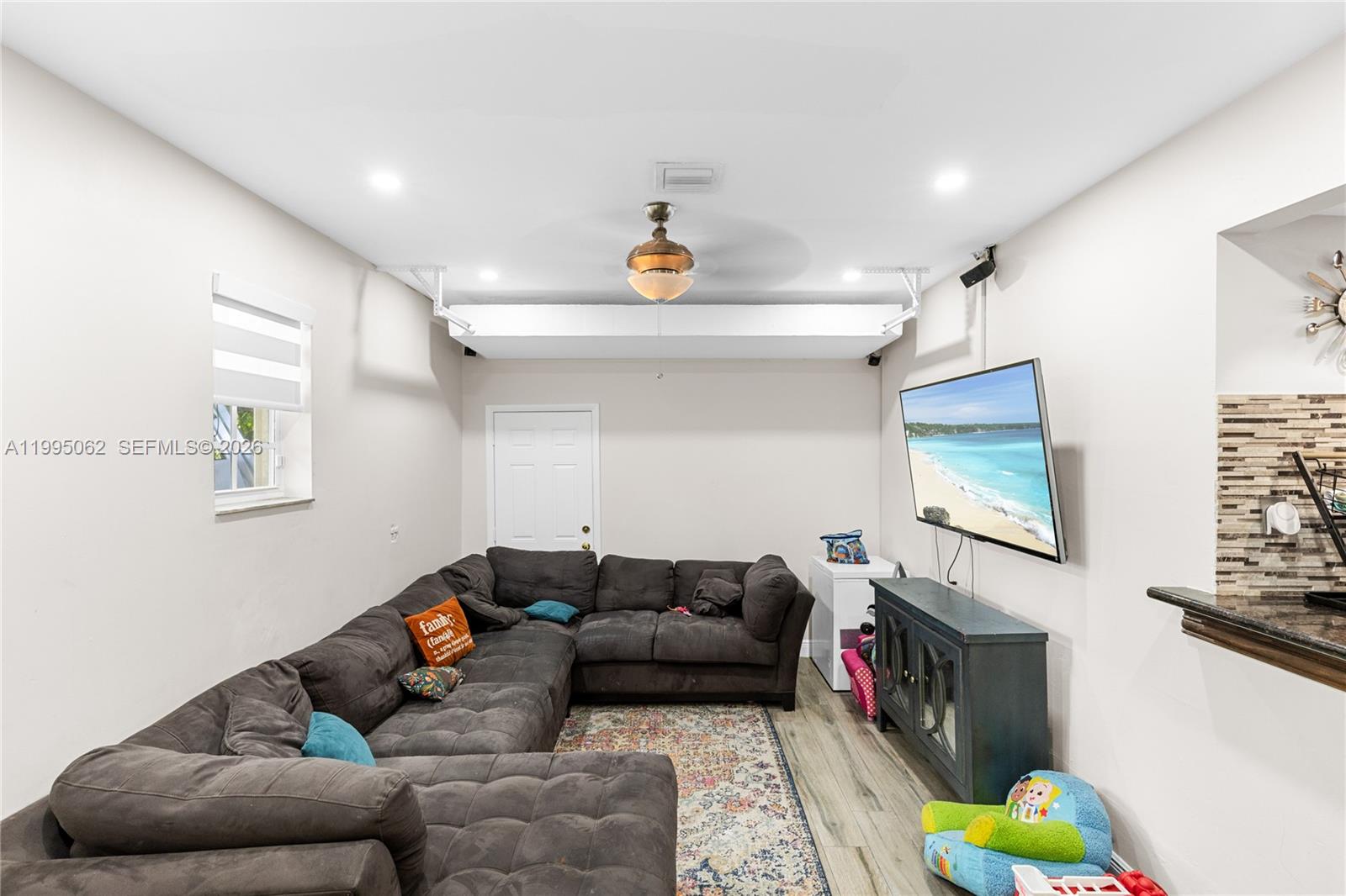 BEVERLY PARK - Residential