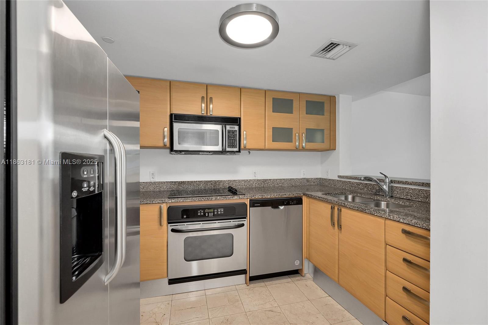 2101 Brickell Ave 905