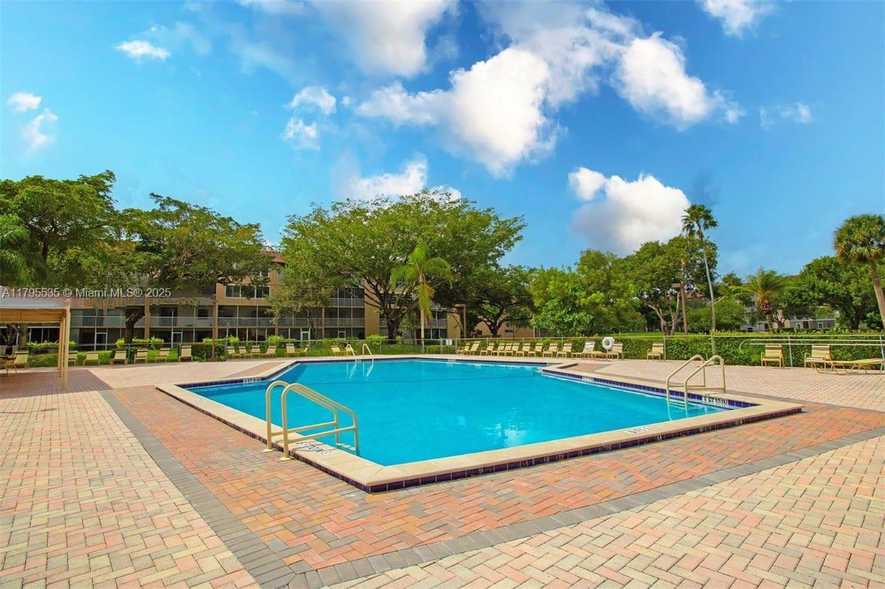 KINGSLEY AT CENTURY VILLA - Residential