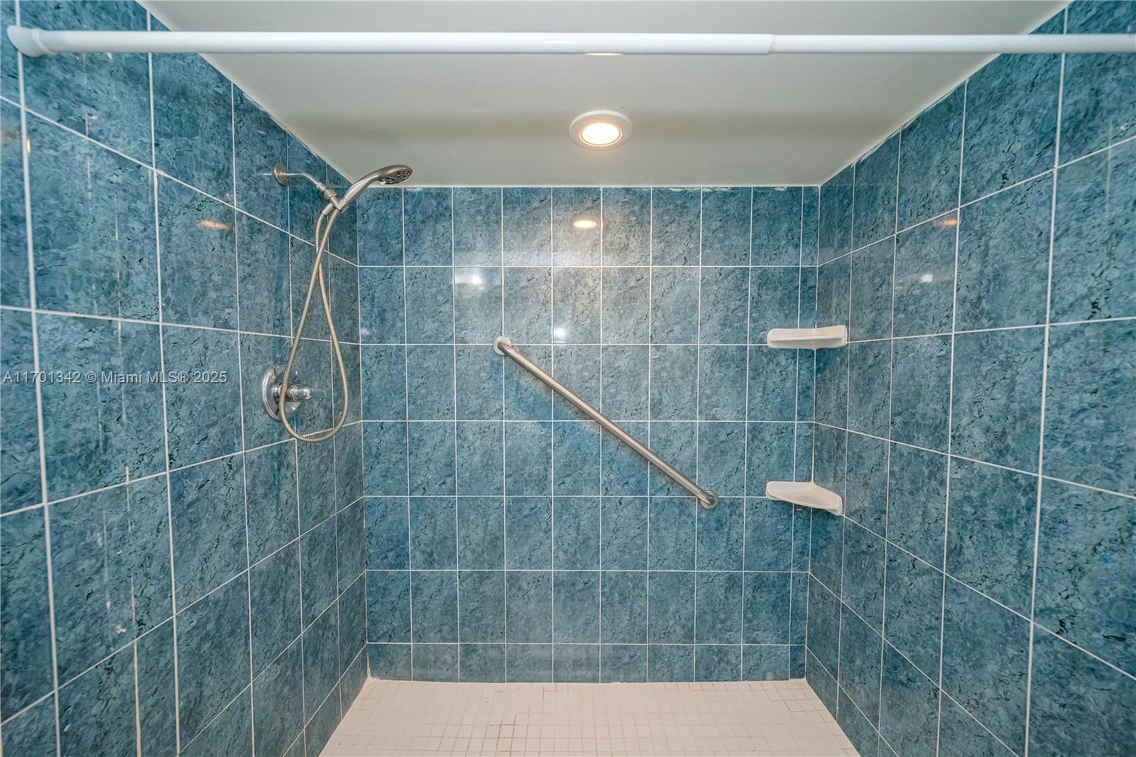 228 SW 14th Ct