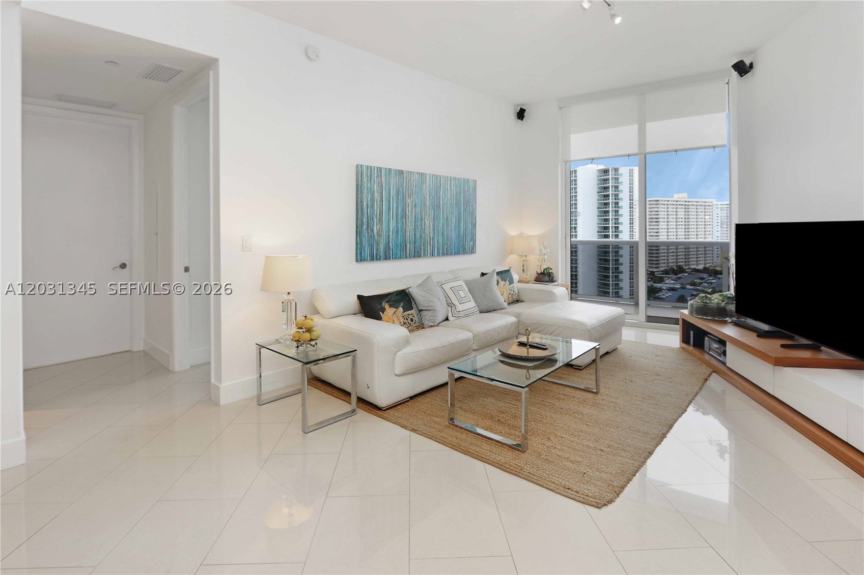 15811 Collins Ave 1105