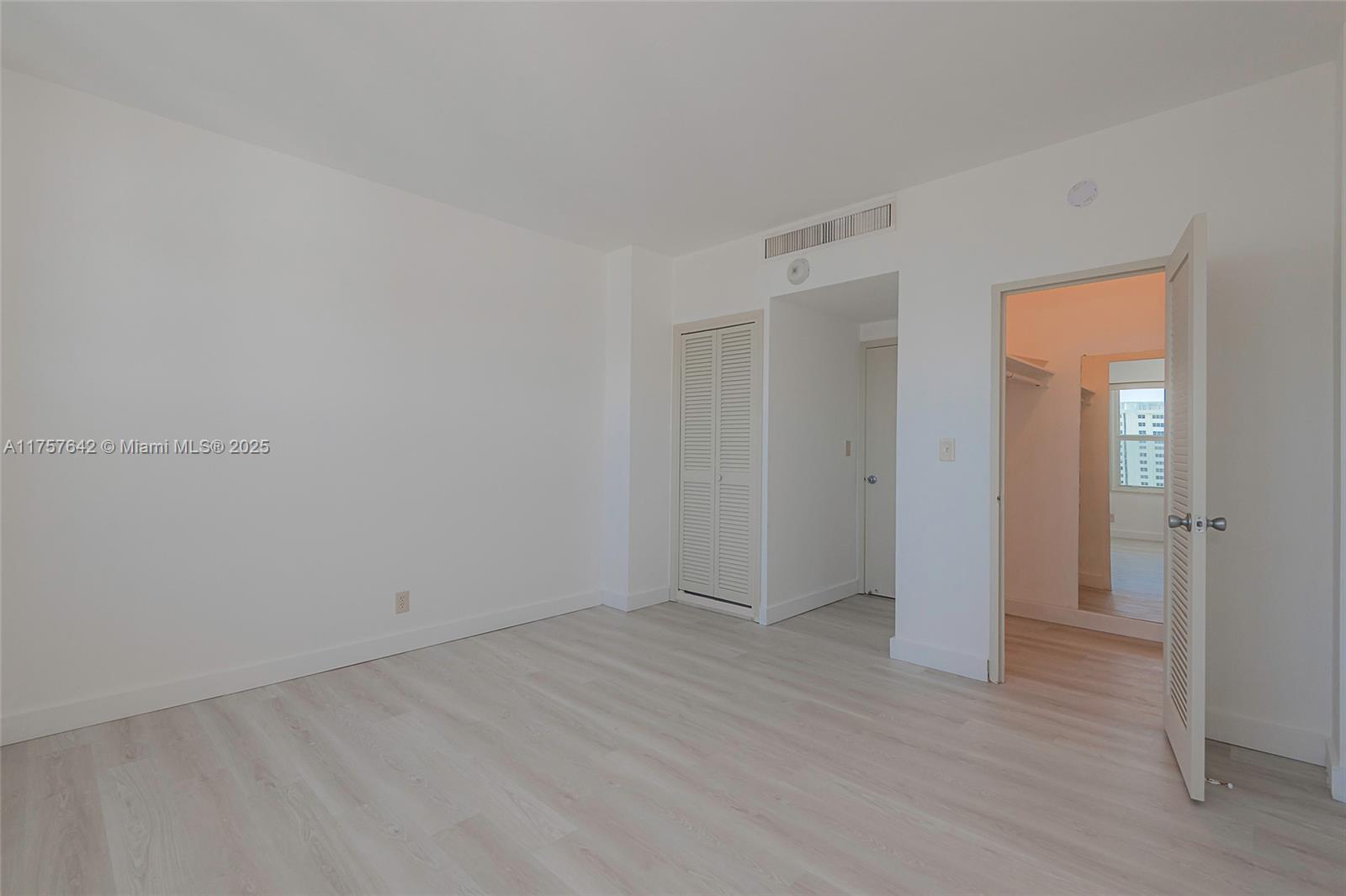 CORAL RIDGE TOWERS SOUTH - Residential