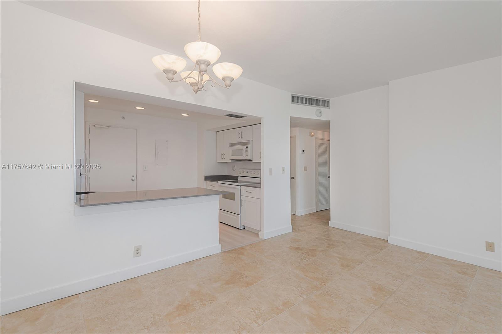 CORAL RIDGE TOWERS SOUTH - Residential