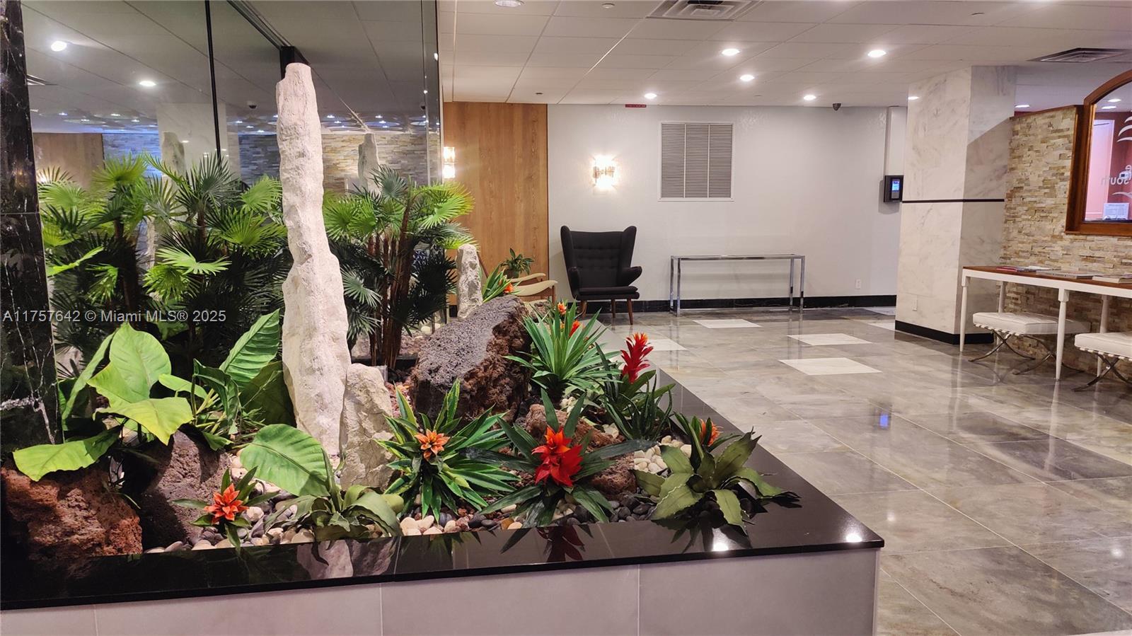 CORAL RIDGE TOWERS SOUTH - Residential
