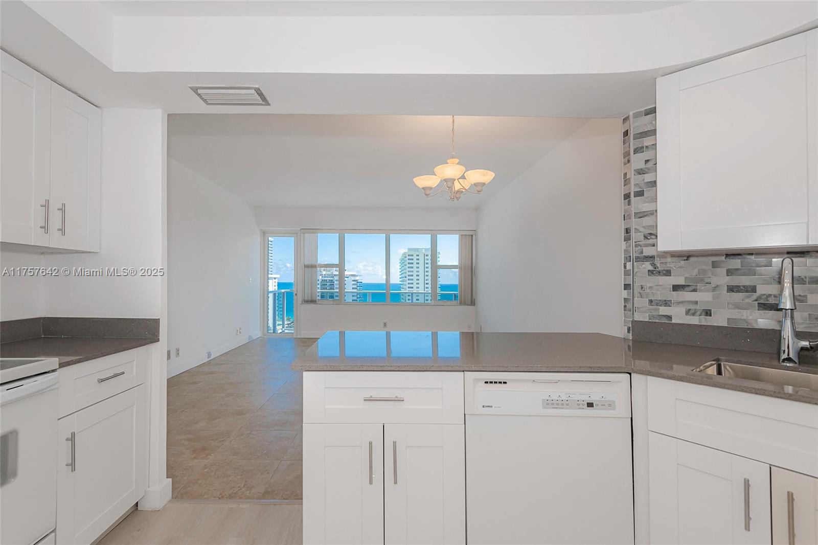 CORAL RIDGE TOWERS SOUTH - Residential