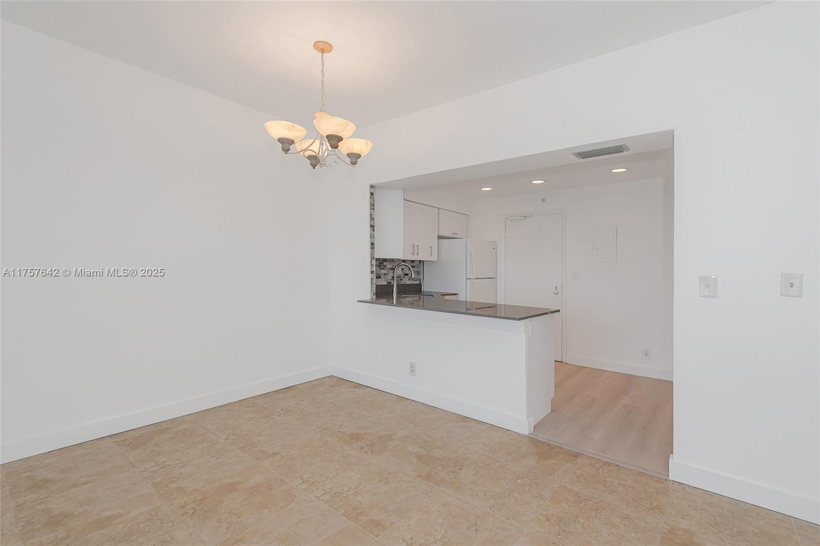 CORAL RIDGE TOWERS SOUTH - Residential