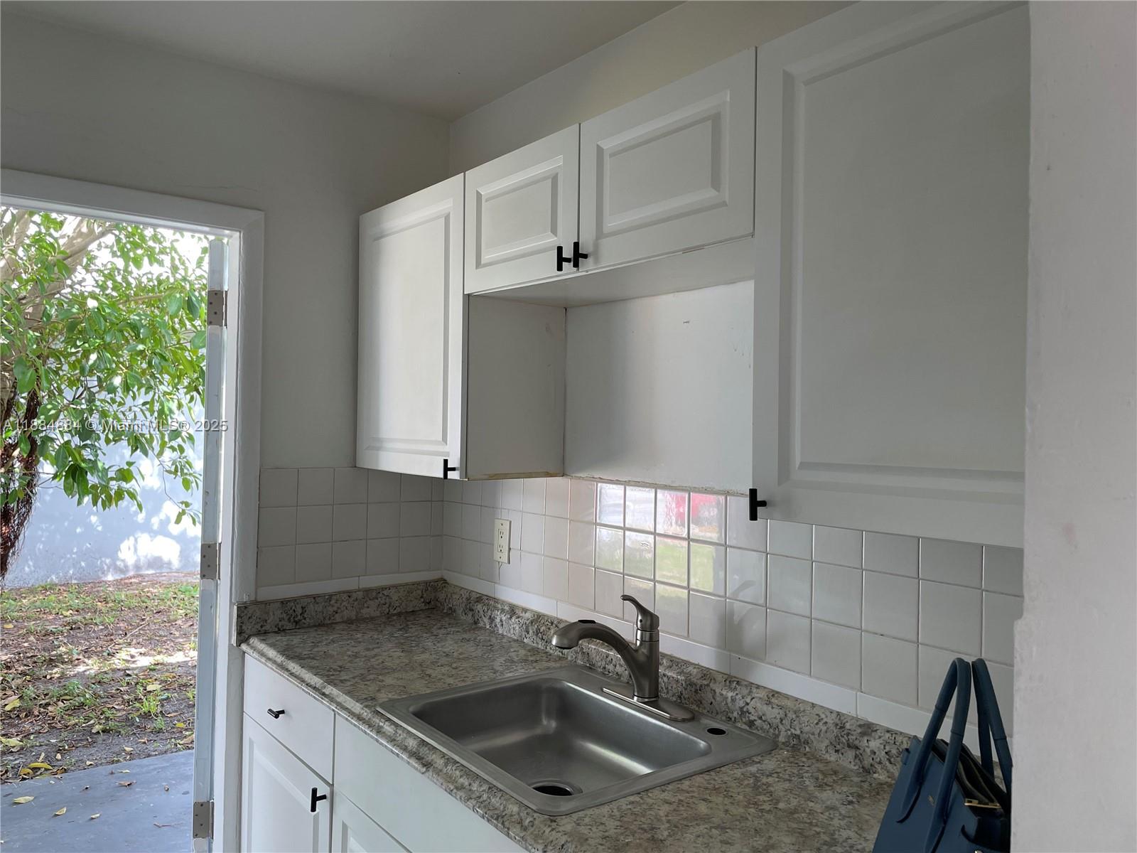 PINE RIDGE PARK - Residential Lease