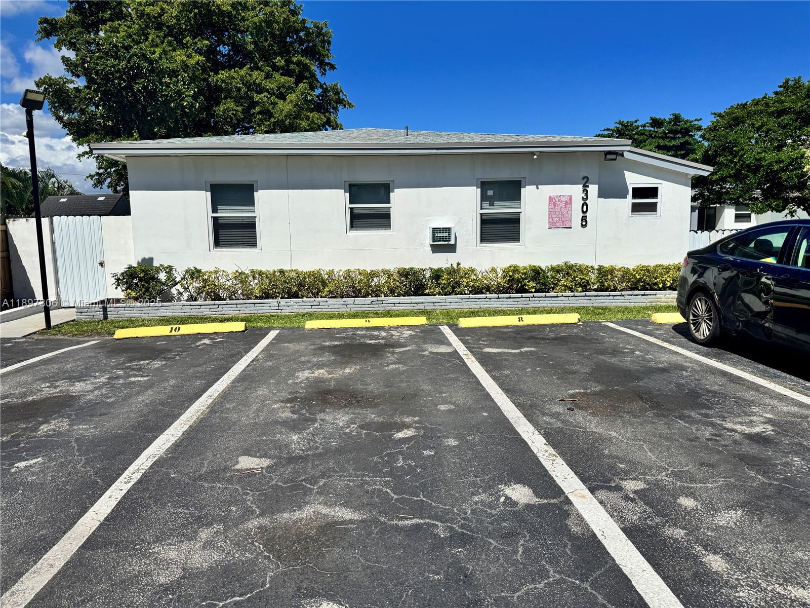 Beautifully renovated, large studio apartment that has been freshly painted and updated. Includes impact windows, a full size kitchen and three closets for ample storage space. Tile flooring throughout the home for a clean, modern look that's both durable and easy to maintain. Minutes away from Hollywood Beach, Downtown Hollywood, I-95, Turnpike, Restaurants, Shops, Margaritaville, Gulfstream and The Hard Rock Guitar Hotel. Lease terms less than 1 year also available. Fast approval. Pet friendly. Call Today.