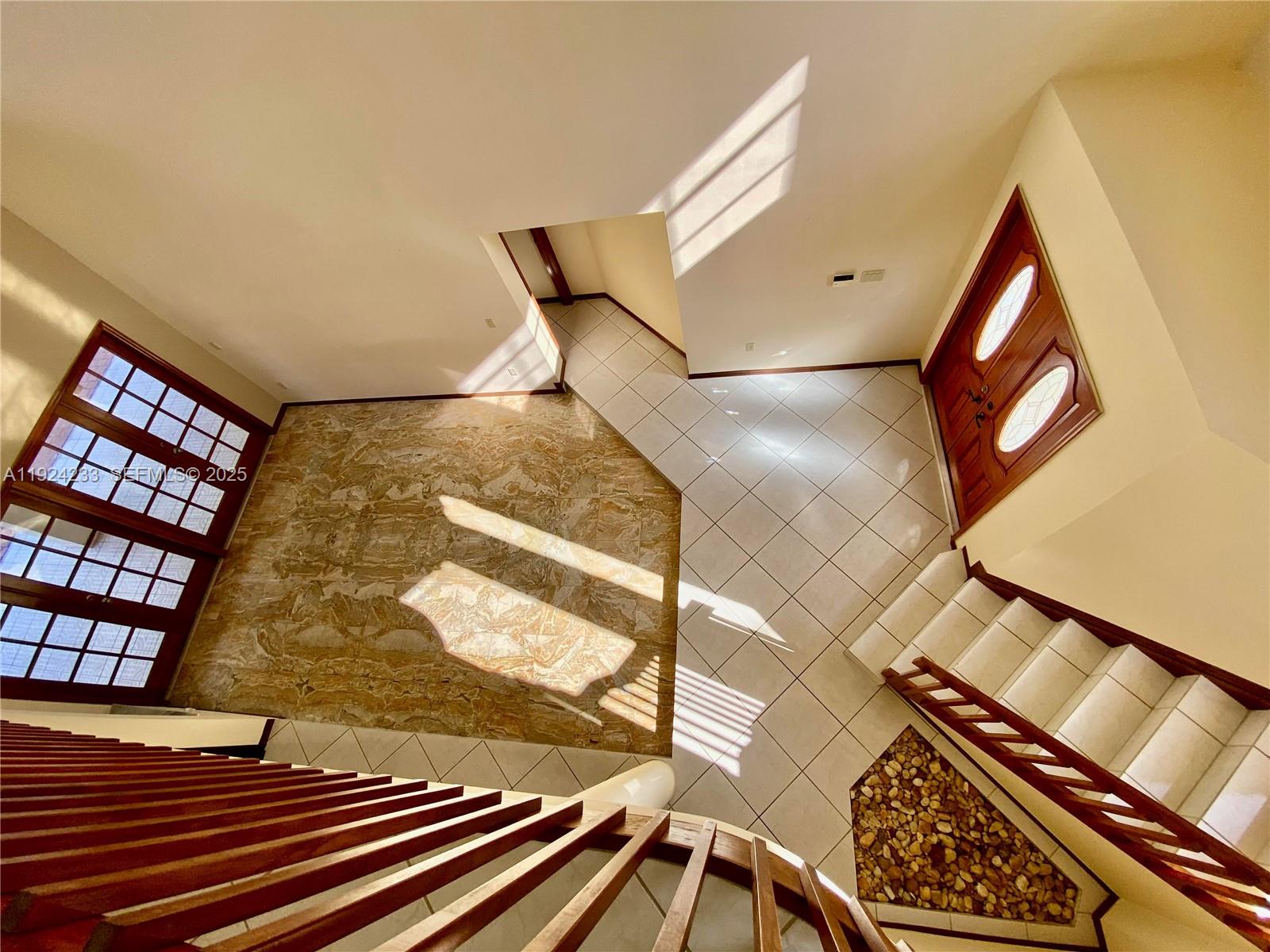 THE MANSIONS 1ST ADDN - Residential