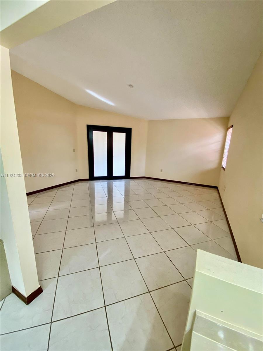 THE MANSIONS 1ST ADDN - Residential