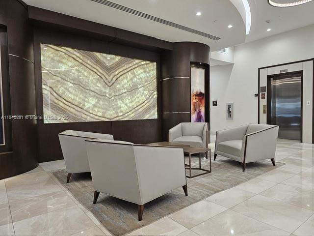 DELVISTA TOWERS CONDO TOW - Residential