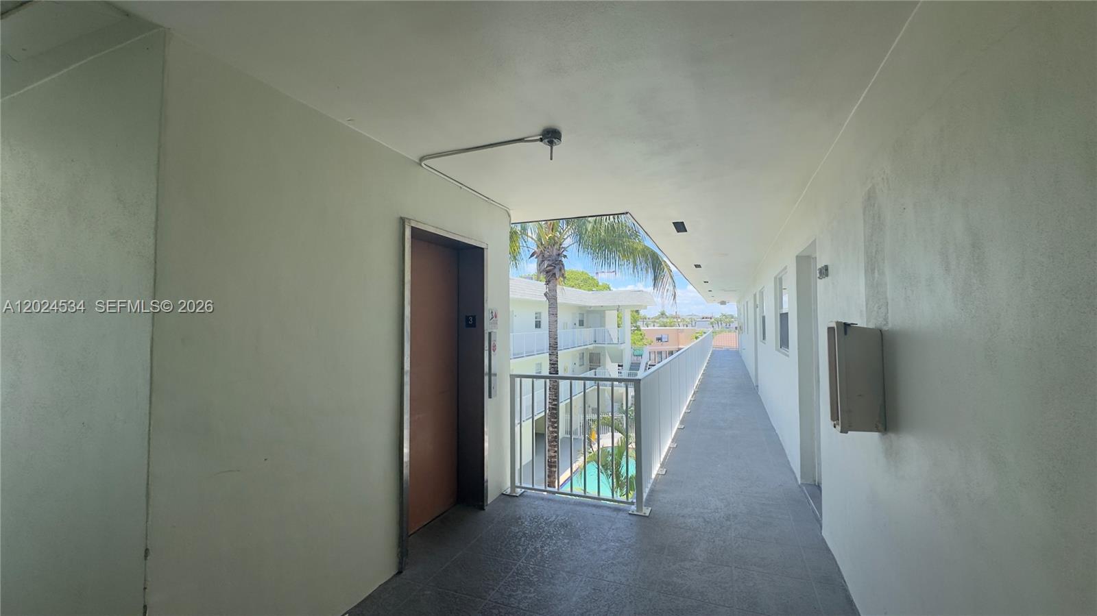 12890 NE 8th Ave 302