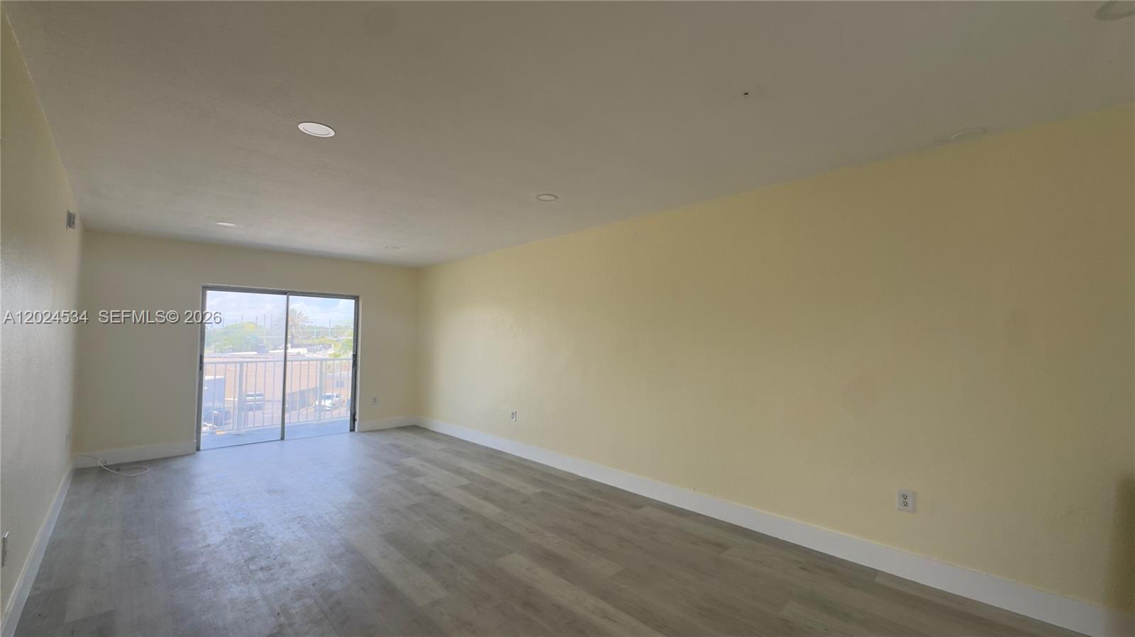 12890 NE 8th Ave 302
