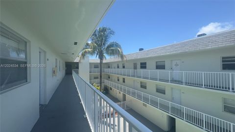 Photo of 12890 NE 8th Ave #302, North Miami, FL 33161 (MLS # A12024534)
