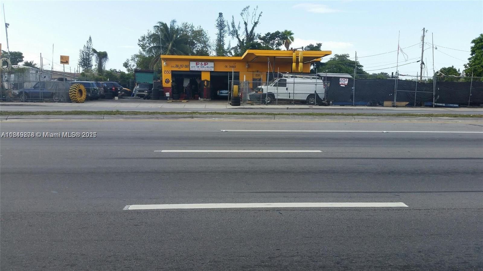 1550 NW 79th St, Miami, FL, 33147/$1,600,000 1 1550 NW 79th St