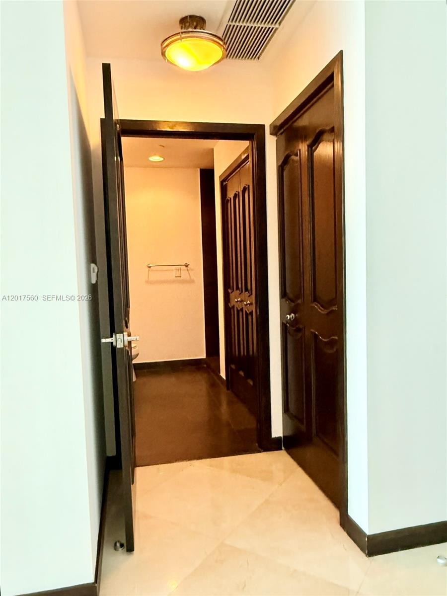 900 BISCAYNE BAY CONDO - Residential