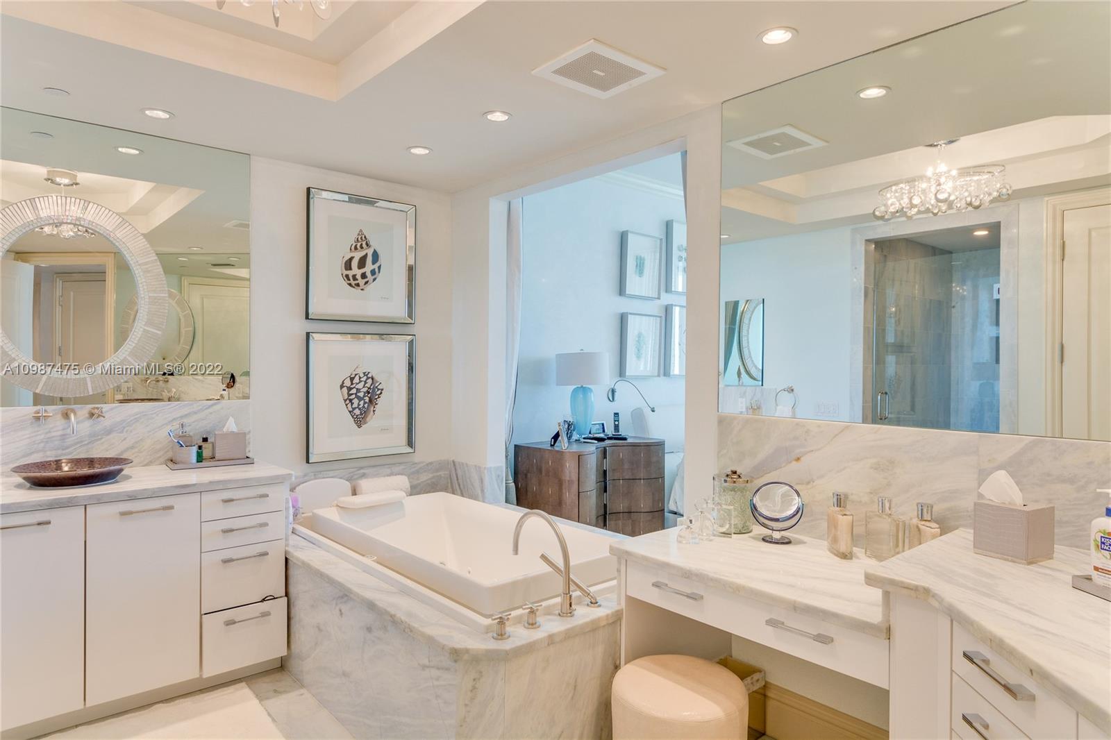 RITZ CARLTON BAL HARBOUR - Residential