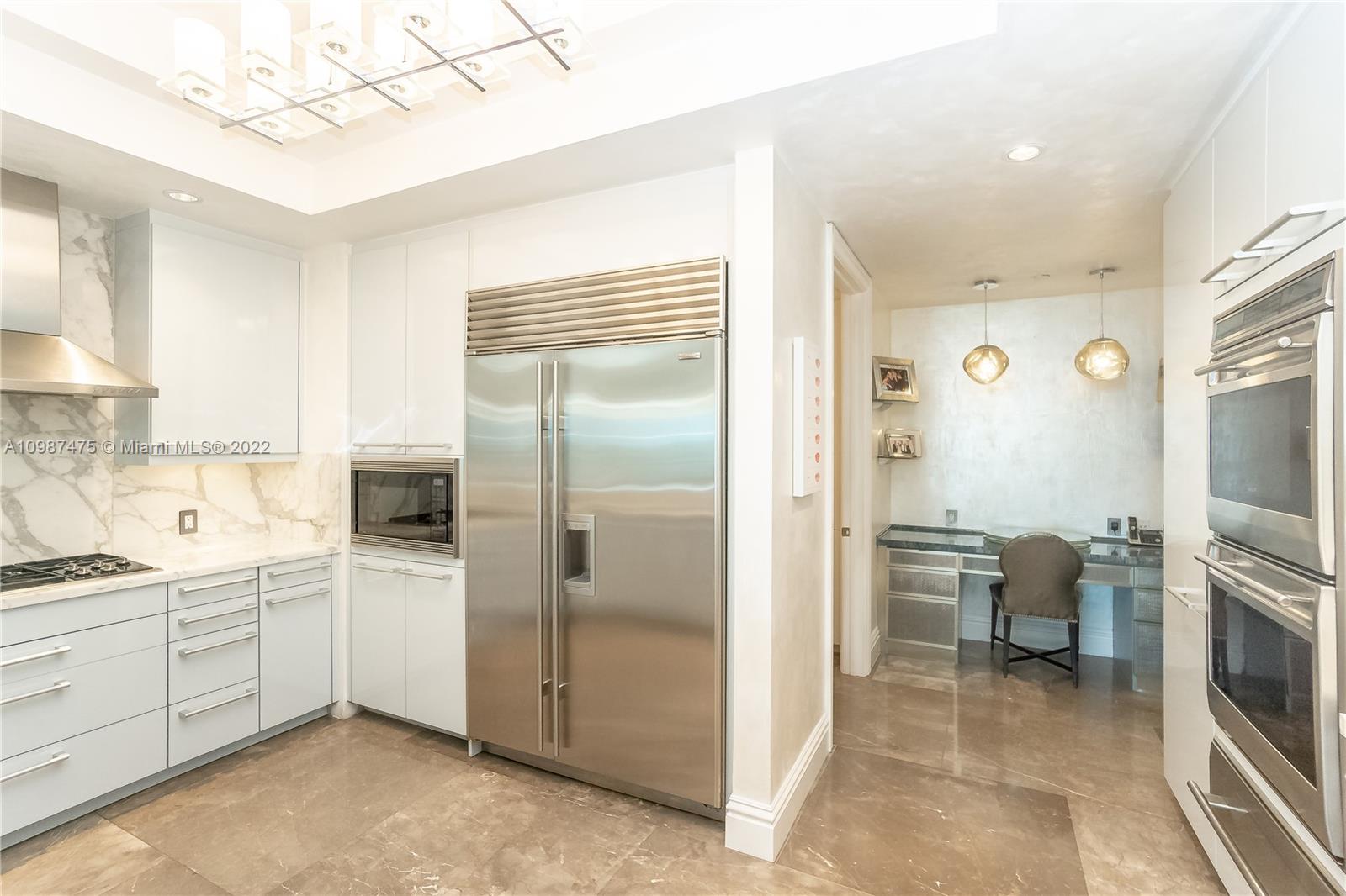 RITZ CARLTON BAL HARBOUR - Residential