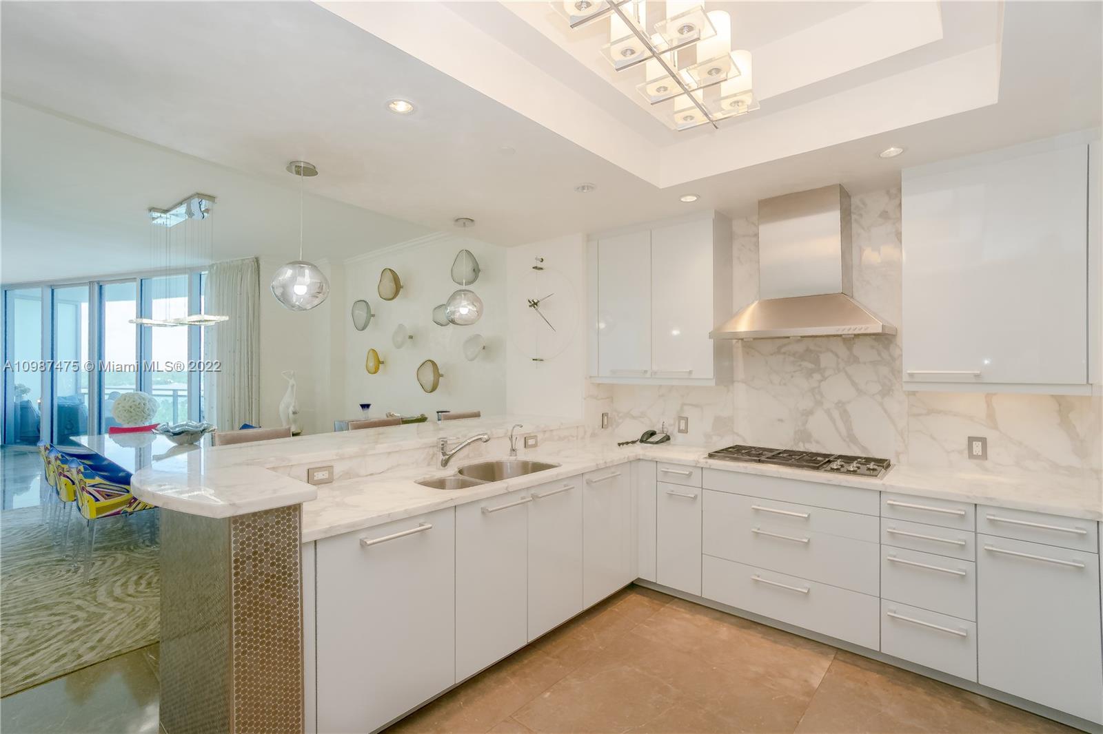 RITZ CARLTON BAL HARBOUR - Residential