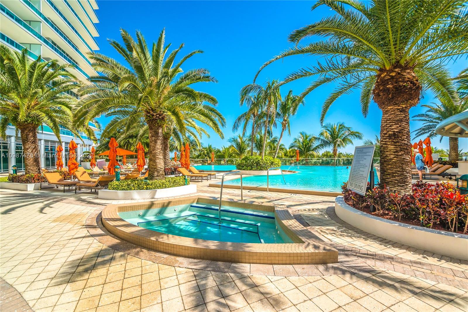 RITZ CARLTON BAL HARBOUR - Residential