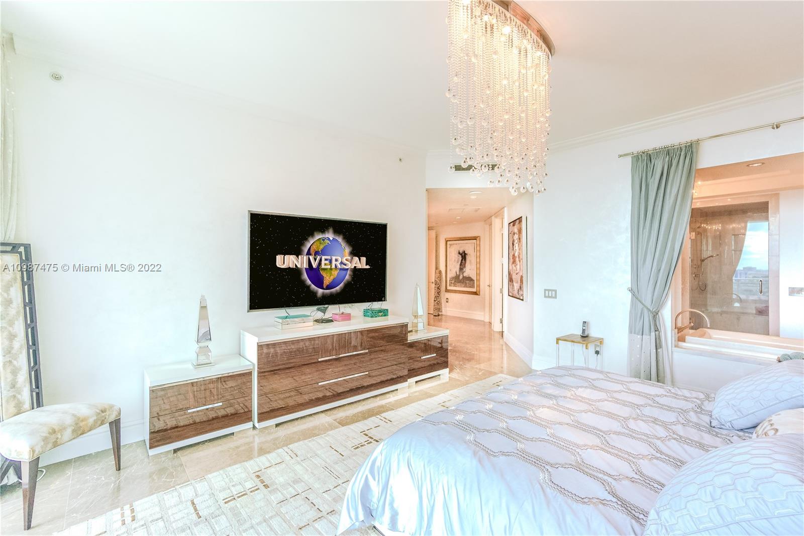 RITZ CARLTON BAL HARBOUR - Residential