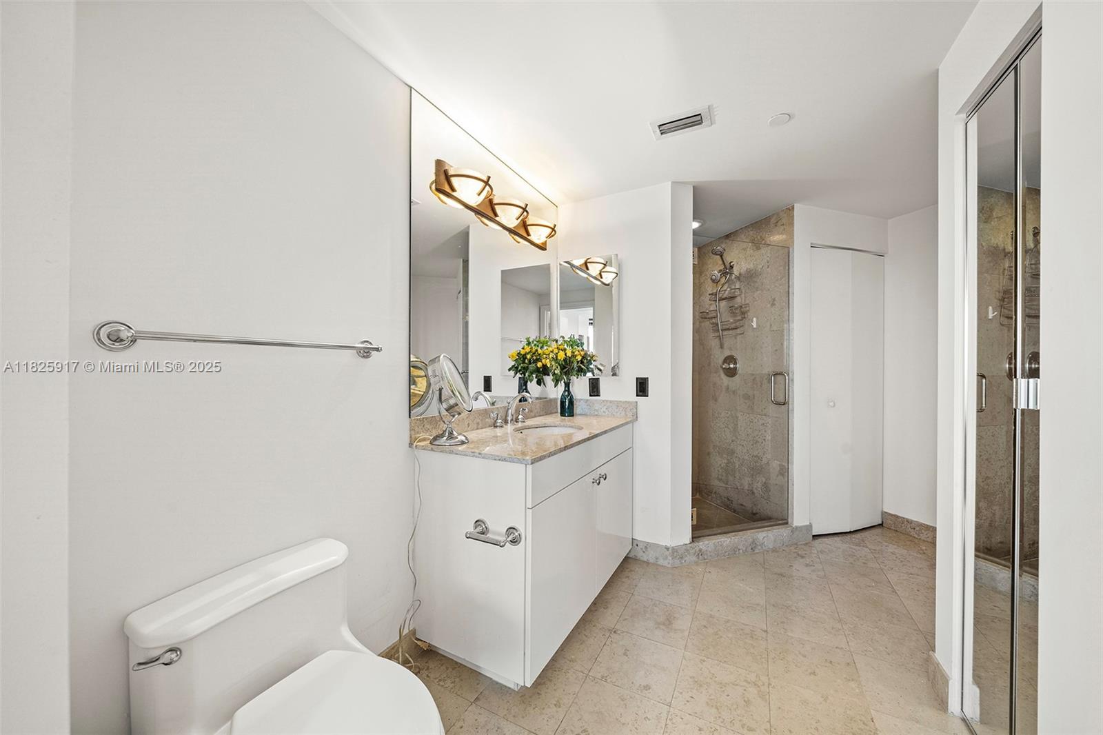 BLUE DIAMOND CONDO - Residential