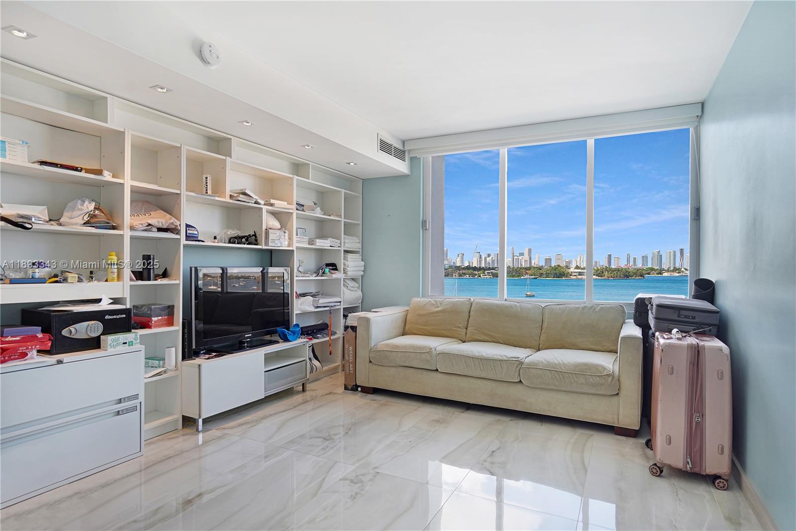 MIRADOR 1000 CONDO - Residential Lease