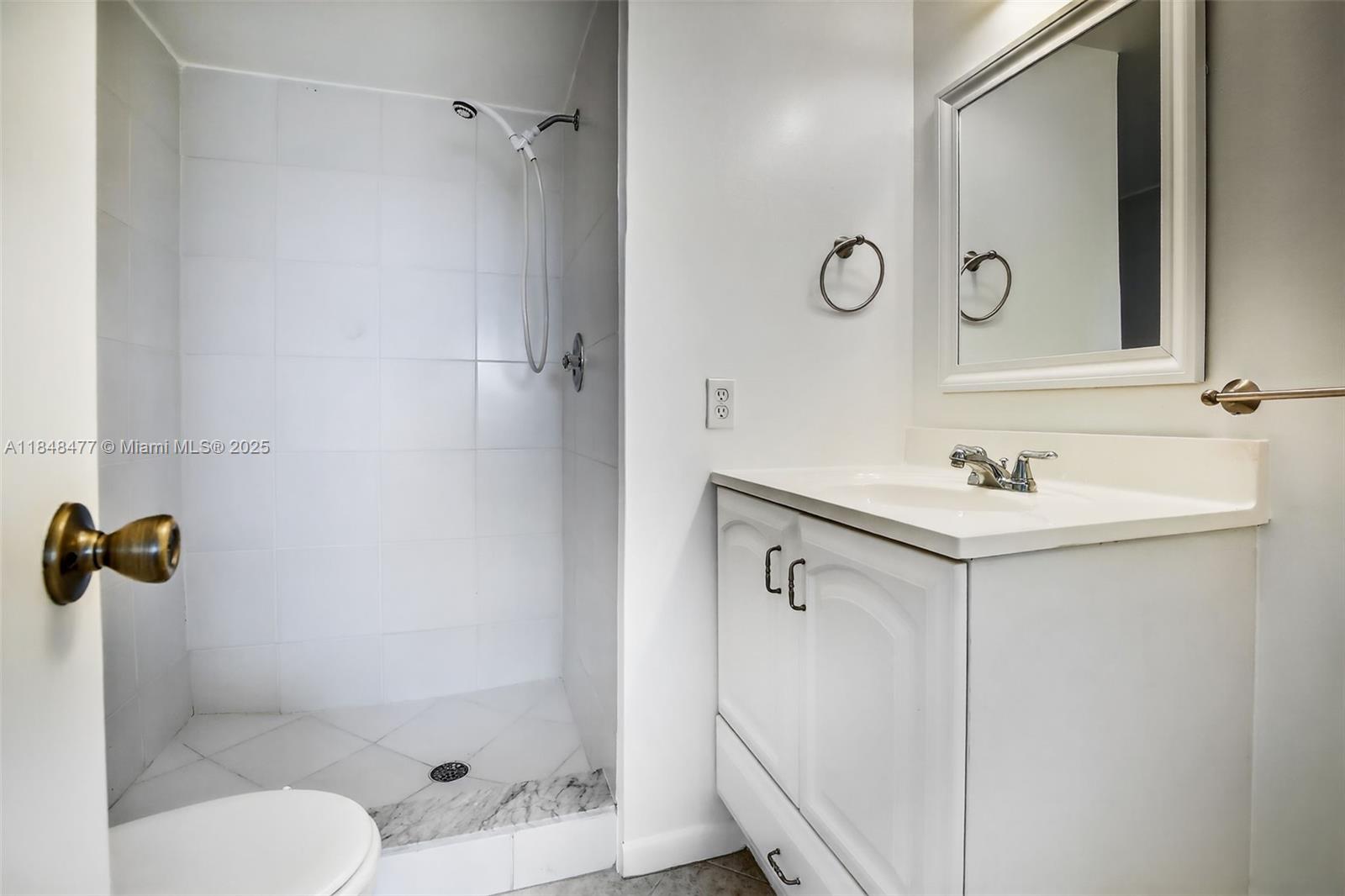 SUNRISE LAKES 73 CONDO - Residential