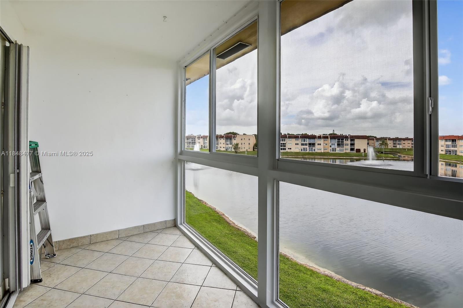 SUNRISE LAKES 73 CONDO - Residential