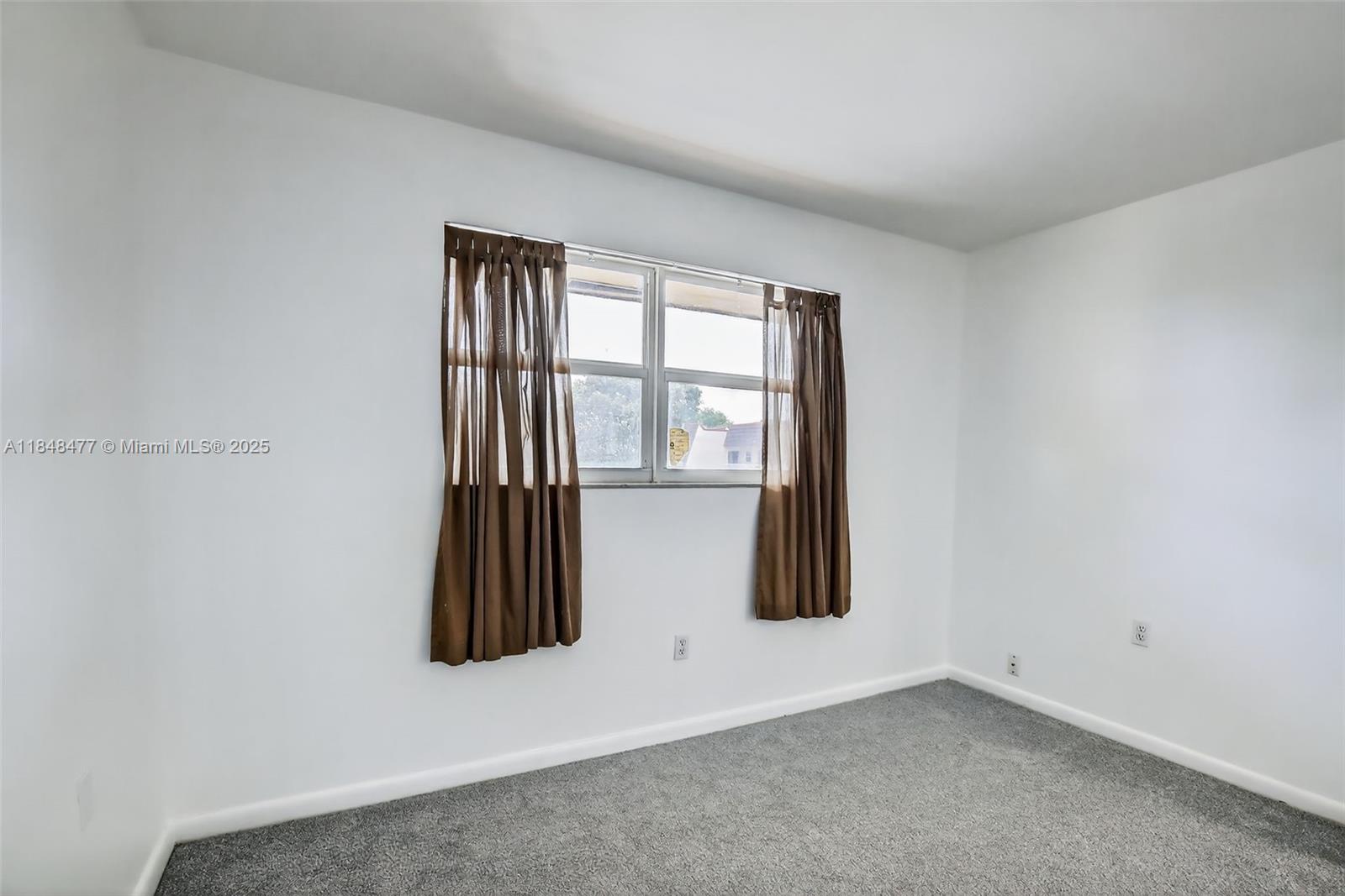 SUNRISE LAKES 73 CONDO - Residential