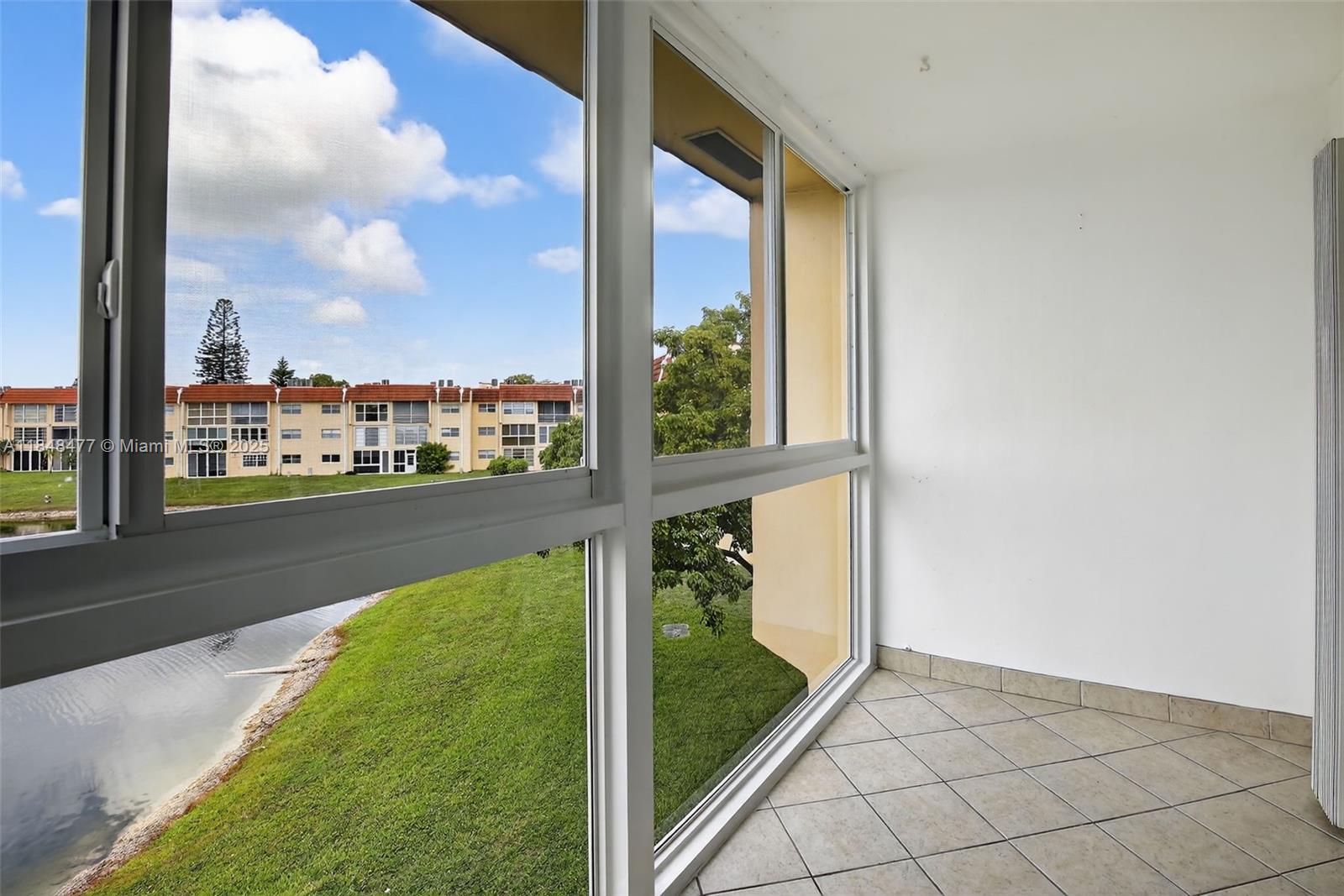 SUNRISE LAKES 73 CONDO - Residential