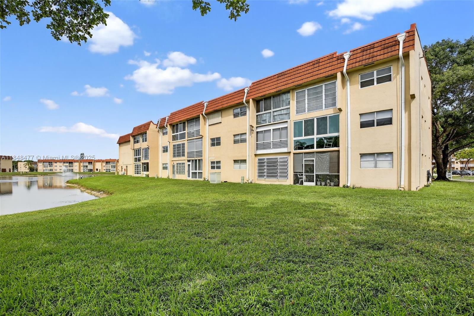 SUNRISE LAKES 73 CONDO - Residential