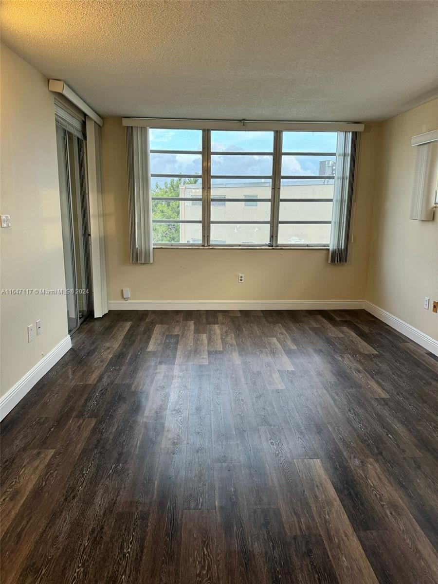 JADE WINDS GROUP ALLAMAND - Residential