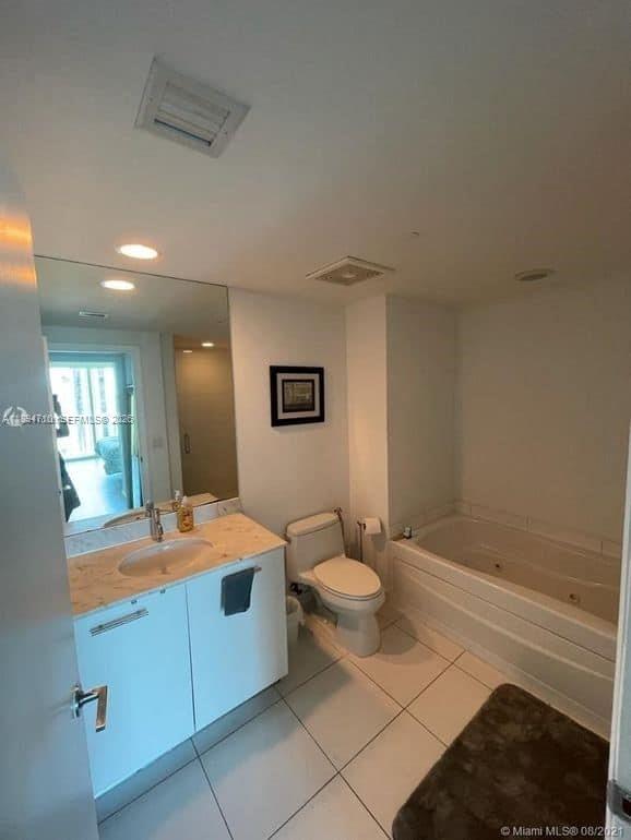 500 BRICKELL WEST CONDO - Residential