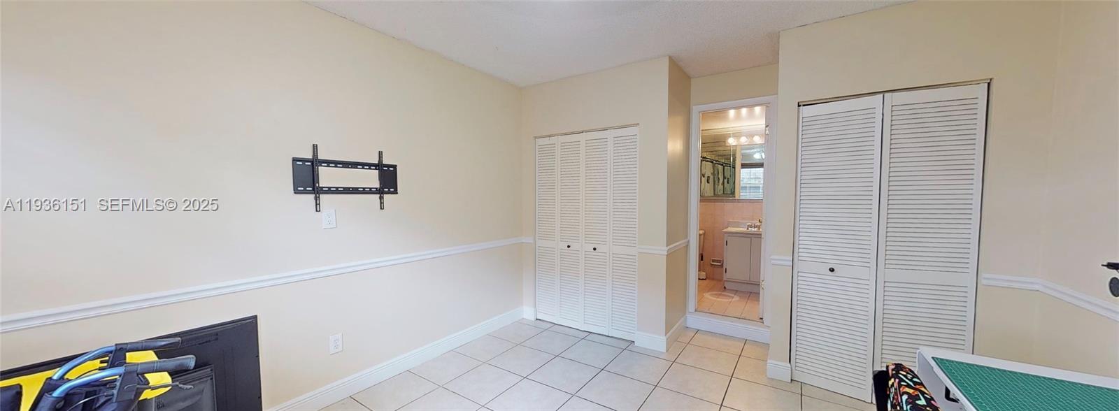 LAKES OF THE MEADOW PATIO - Residential