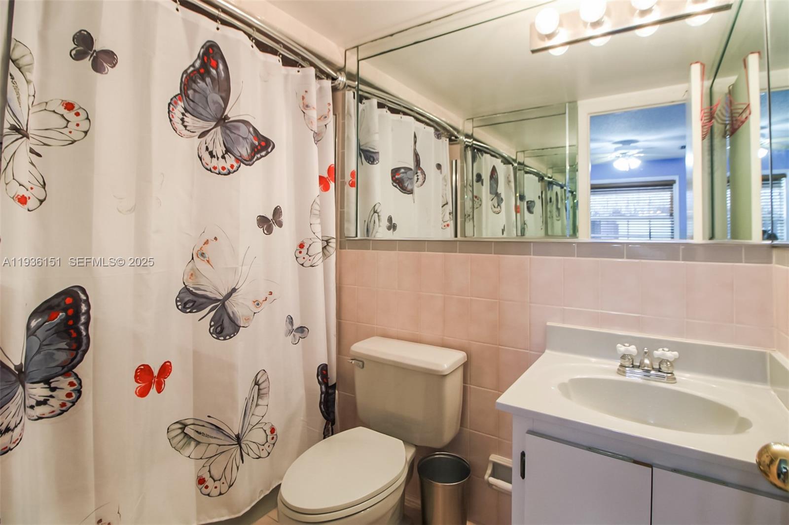 LAKES OF THE MEADOW PATIO - Residential