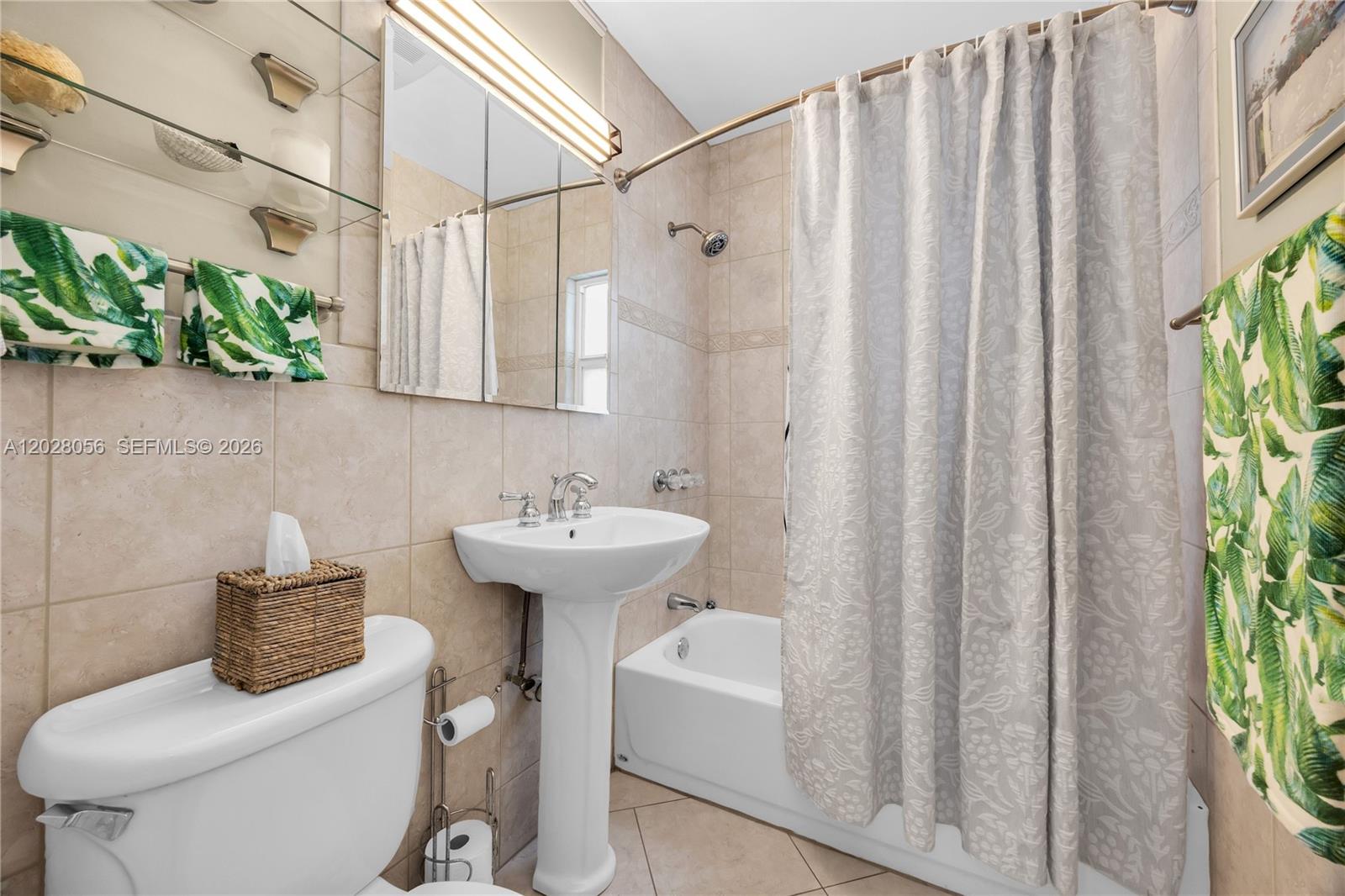 RIVIERA ESTS - Residential