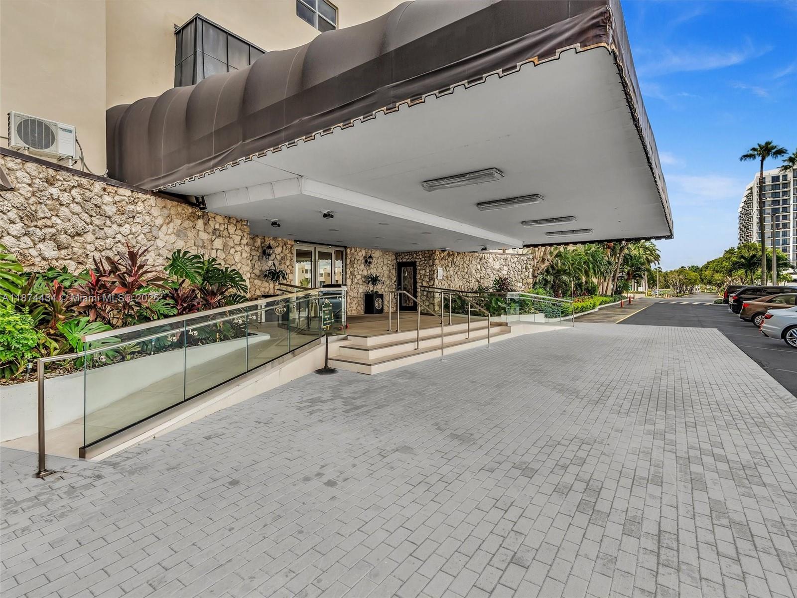 JOCKEY CLUB CONDO - Residential