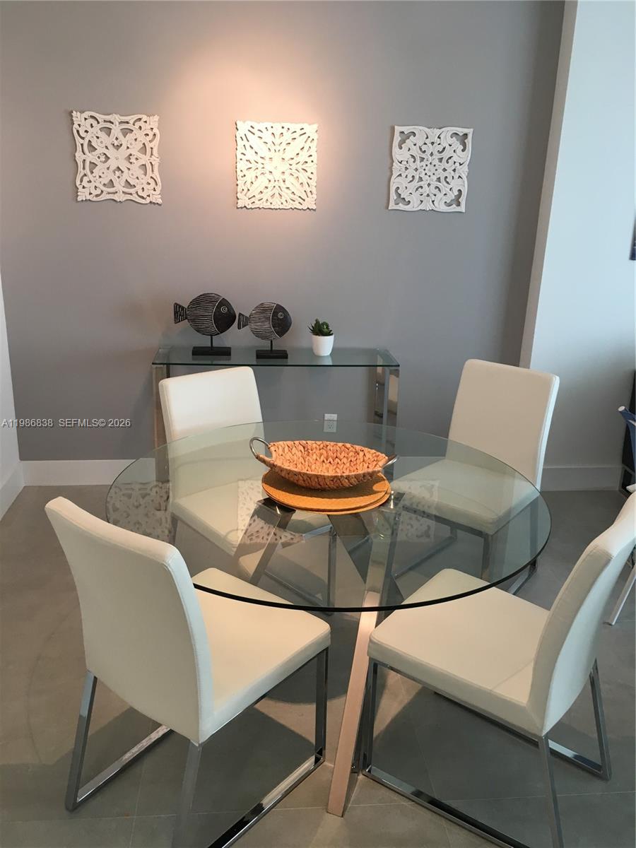 335 S Biscayne Blvd 3910