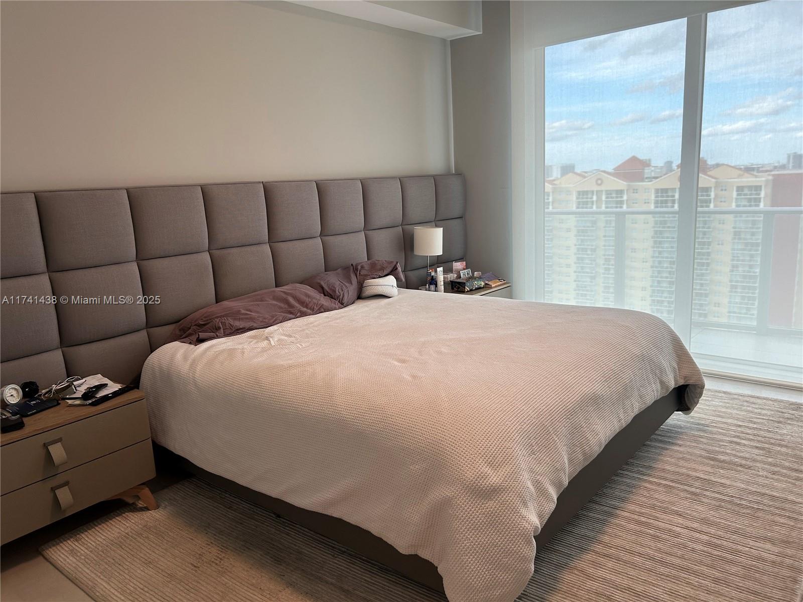 PARQUE TOWERS CONDO - Residential