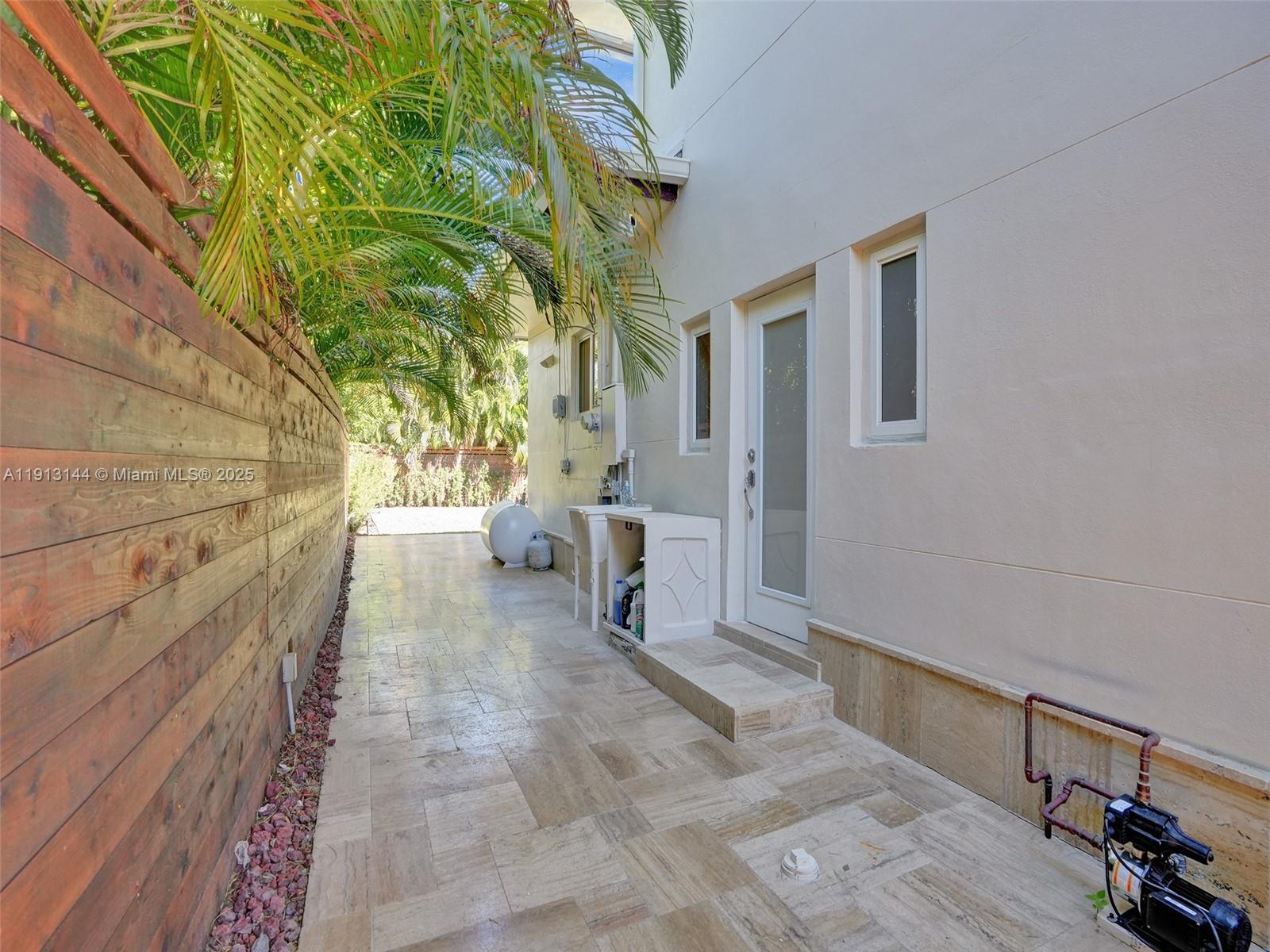 SUNRISE INTRACOASTAL - Residential Lease