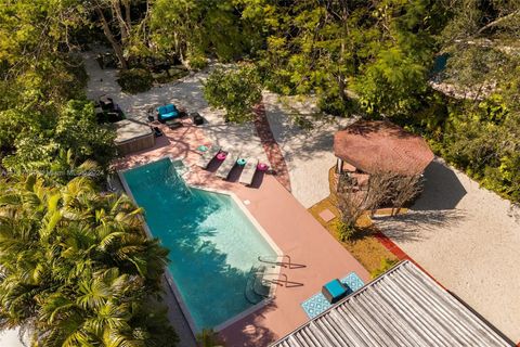 A home in Biscayne Park