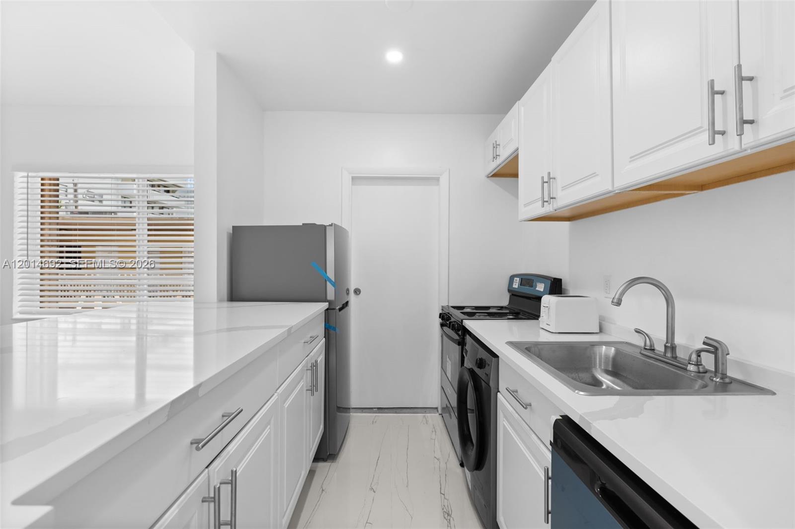 MIMO ON THE BEACH V CONDO - Residential Lease