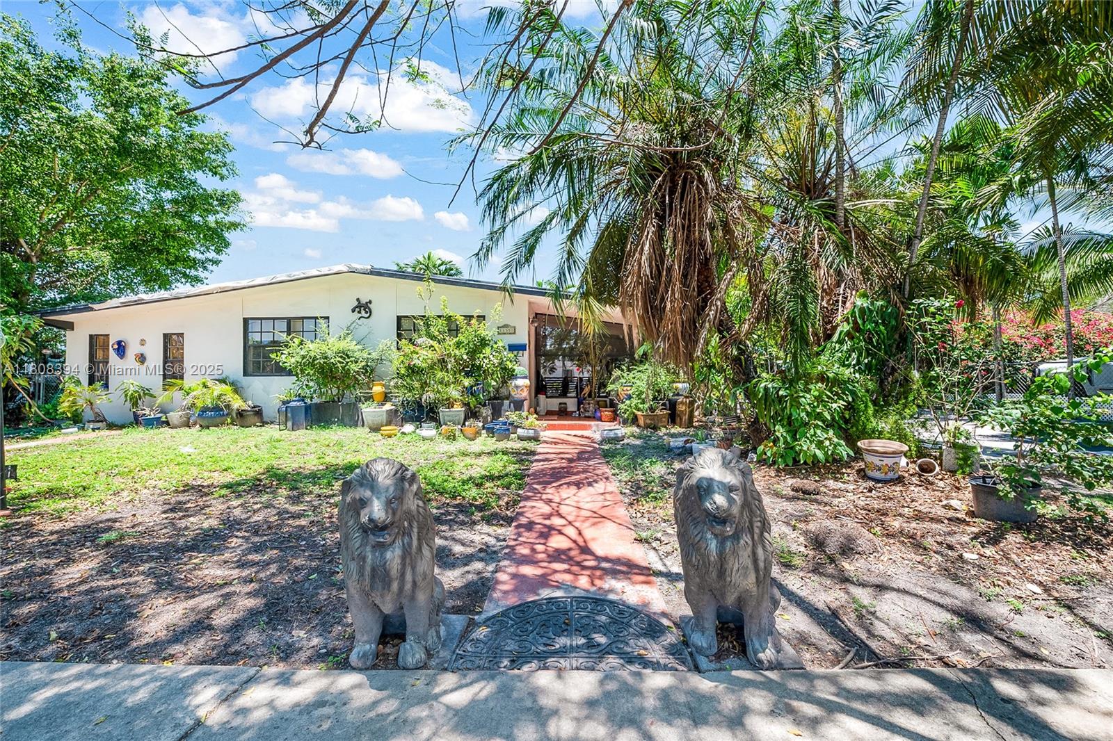 11351 Sw 52nd Ter, Miami, Broward County, Florida - 3 Bedrooms  
2 Bathrooms - 