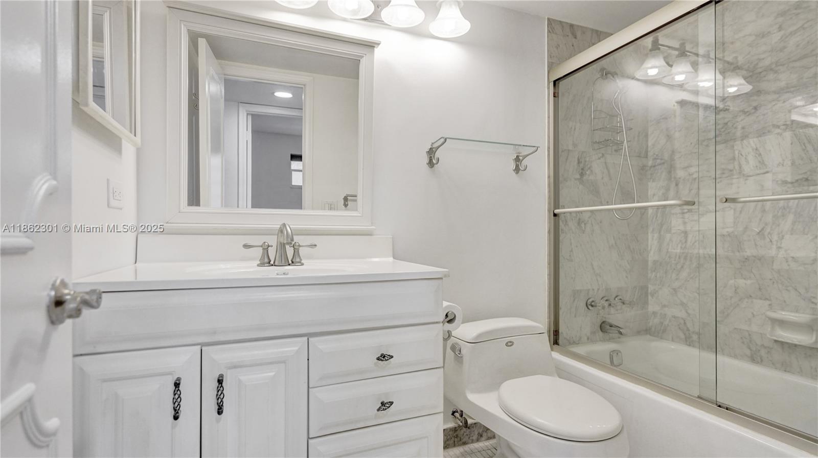 HOLLYBROOK - Residential