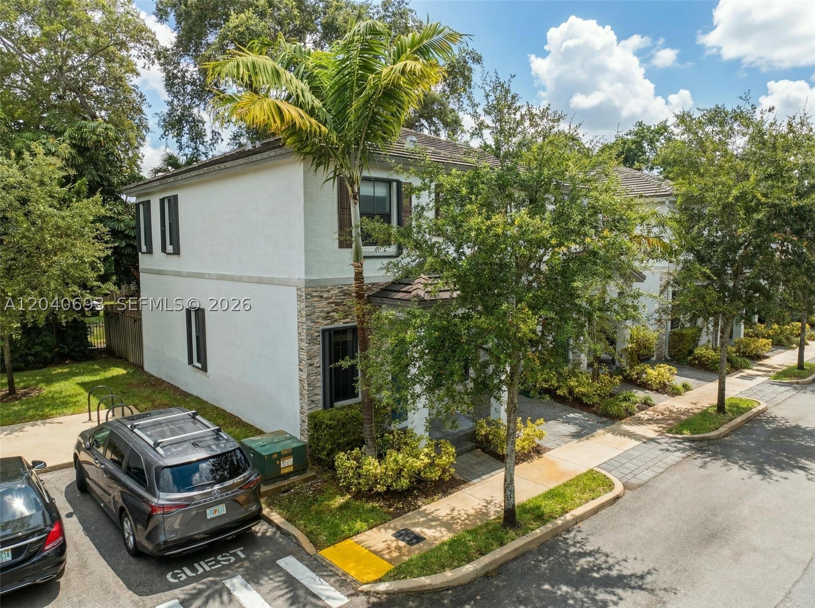 2821 SW 17th Ave, Fort Lauderdale FL 33315