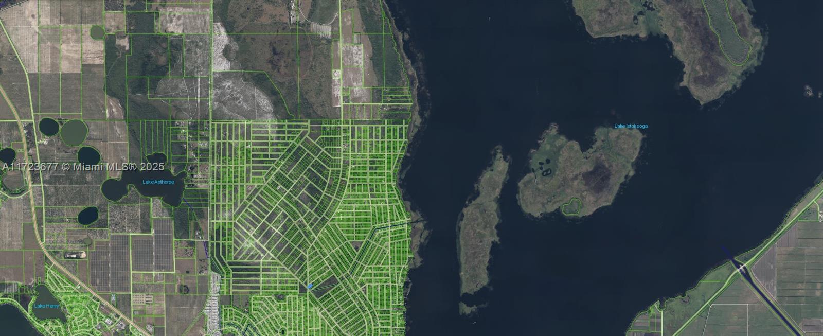 HIGHLANDS PARK - Land